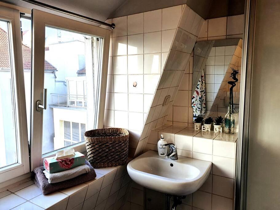 Rostock Hautnah Erleben - Schoene Maisonette 2Og Bagian luar foto