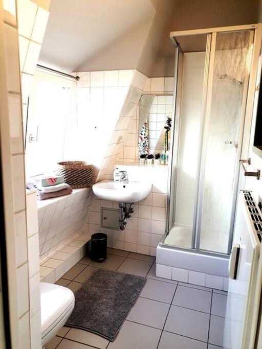 Rostock Hautnah Erleben - Schoene Maisonette 2Og Bagian luar foto